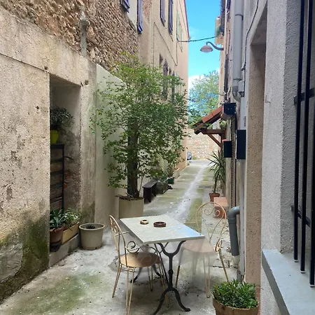 Σπίτι διακοπών Maison De Village Spacieuse A 3km De La